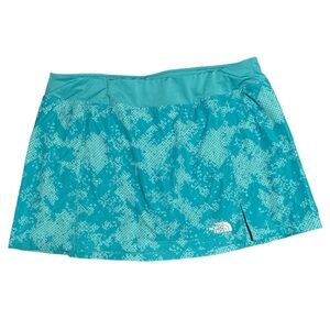 The North Face Patterned Skort | Size L
